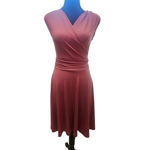 NWT Tam Ware Surplice Neckline Pleated Waist Fit & Flare Dress Small Yarrow Pink